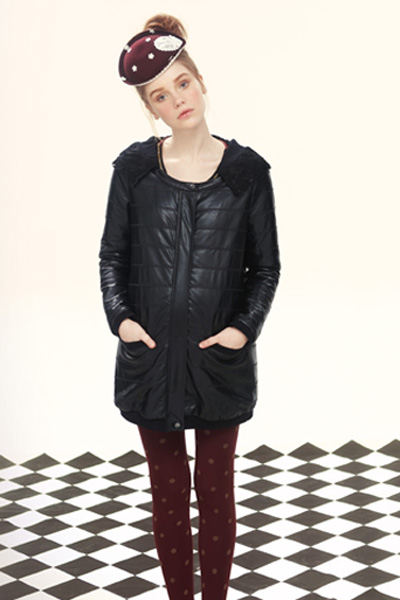 38�ܺ�ɫ���L(zh��ng)������