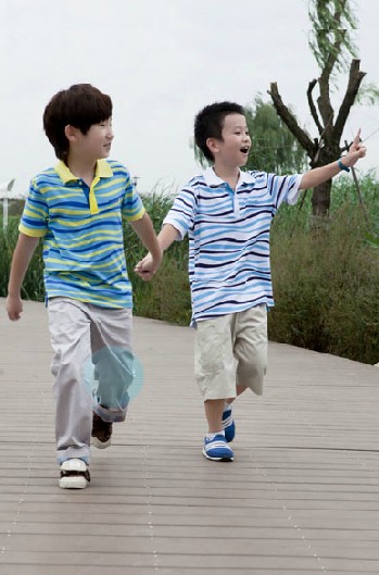 NEEZA������ͯ�L(zh��ng)ѝ