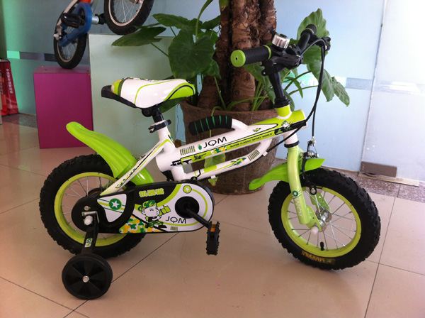 機(jī)器貓發(fā)現(xiàn)者12#嫩綠自行車