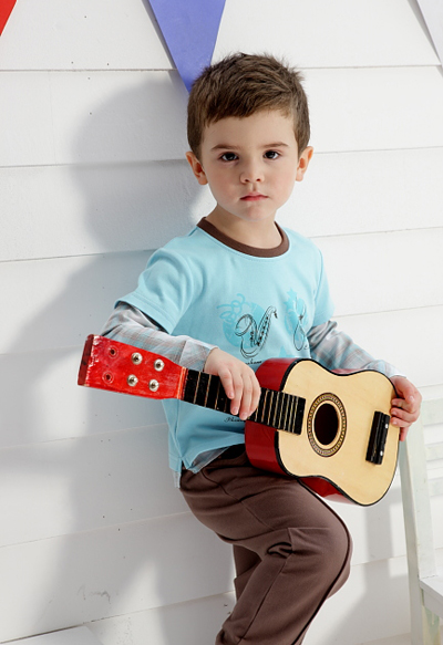 ���r(sh��)��ͯ�b����ɫ