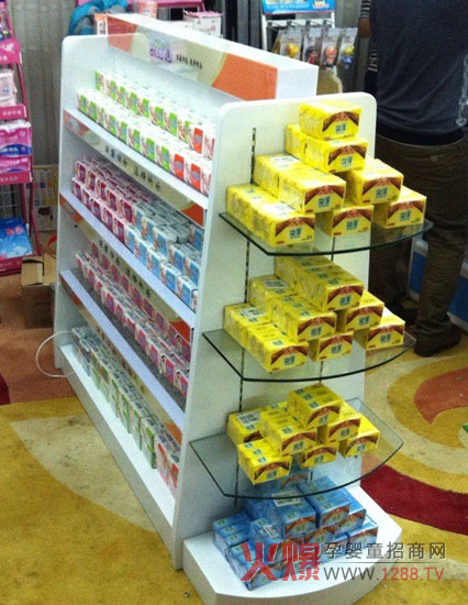 �����ĺϱ����ͥ��Ʒ��˾���ǡ��������ە�����Ů���