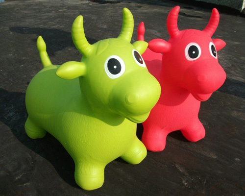 哈哈球普通牛充氣玩具