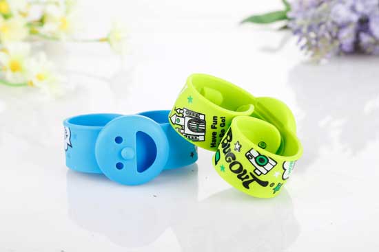 �L�ZЦĘ�{ɫ�Gɫ�����ֱ�