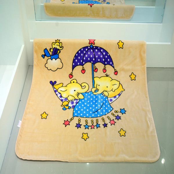 ���W����С̺��С���ɫ