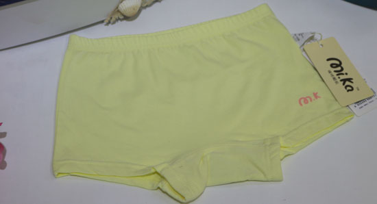 啤啤小魚銀離子女童抗菌內(nèi)褲黃色加寬