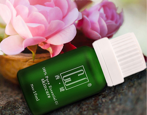 西婕玫瑰精油1.jpg 西婕玫瑰精油1.jpg