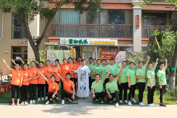 茁壯成長小兒推拿團(tuán)隊(duì)