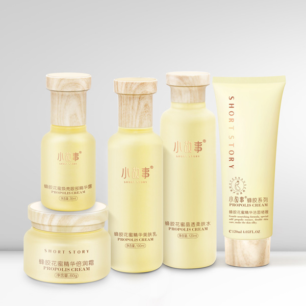 小故事蜂膠產品系列全家福.jpg 小故事蜂膠產品系列全家福.jpg