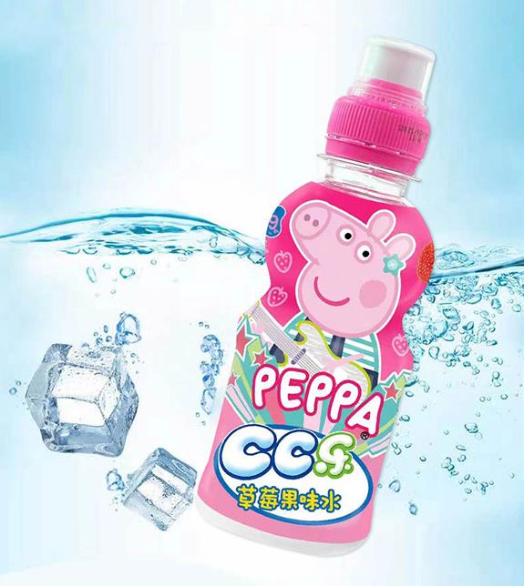 小豬佩奇CC樂草莓果味水245ml.jpg 小豬佩奇CC樂草莓果味水245ml.jpg
