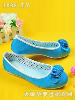 �{ɫ�ЋD����Ь