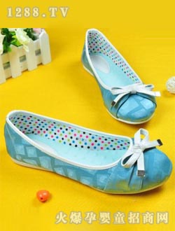 �\�{ɫ�ЋD����Ь