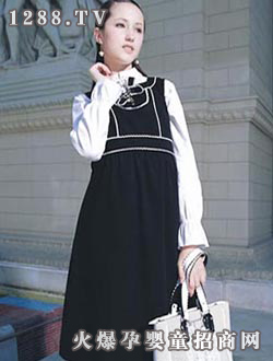 �������Һ�ɫ�r(sh��)��ȹ��