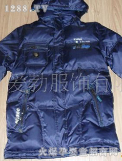 �۠����r����q��