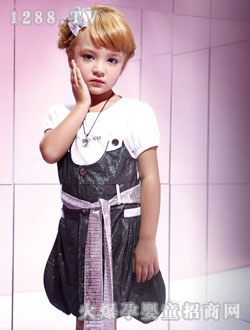 �����ܿɐ�Ůͯȹ