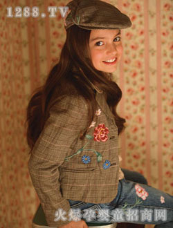 ������ɯ��ɫ���e����