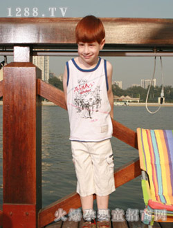 �����ܱ�ɫ��ͯ����