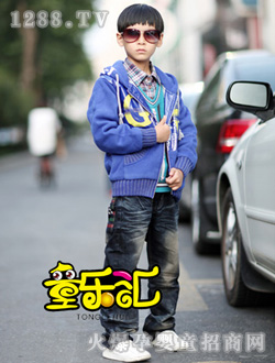 ͯ���R�{ɫ��ͯë��