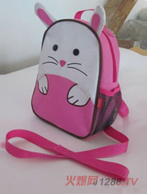 ���Ӷ���һ����W�а������ӣ�