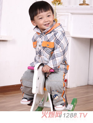 ����̫�ɻ�ɫ�\(y��n)��(d��ng)���b