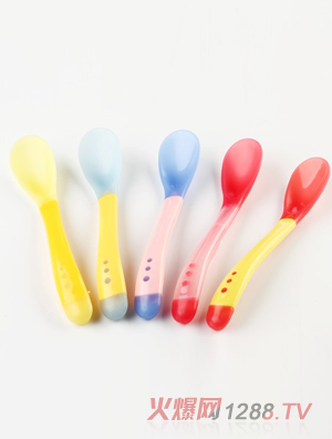 �������pɫ�М؜���