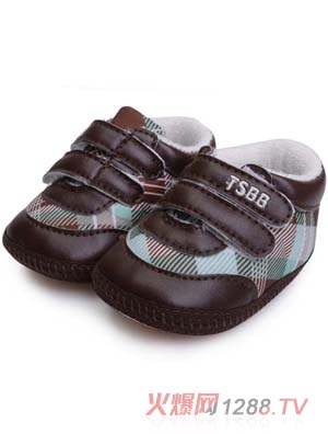 ��ʹ֮���Ứ��+PU�׃��W(xu��)��Ь��ɫ