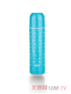 ����˹��ͯ���ر����{(l��n)ɫ