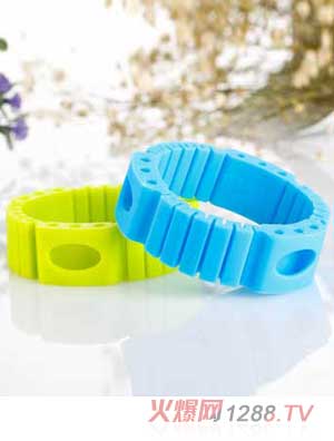 �L(f��ng)�Z�w���Gɫ+�{(l��n)ɫ����Ȧ