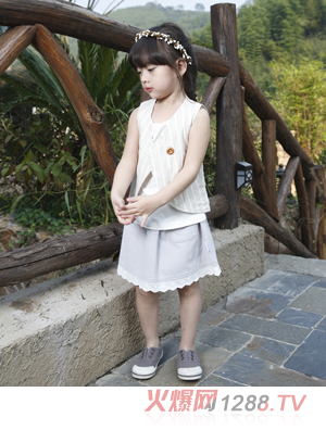 ���c(di��n)�neͯ��Ů�����ļ�ȹ�b